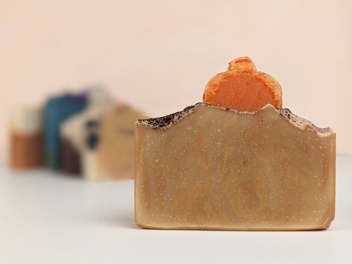 Savon à froid nourrissant – 10 % surgras – Cacao et noix de coco